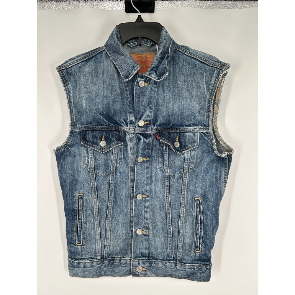 Vintage Levi's Trucker Vest‎ Men's S Blue Denim Sleeveless Collared Button Front